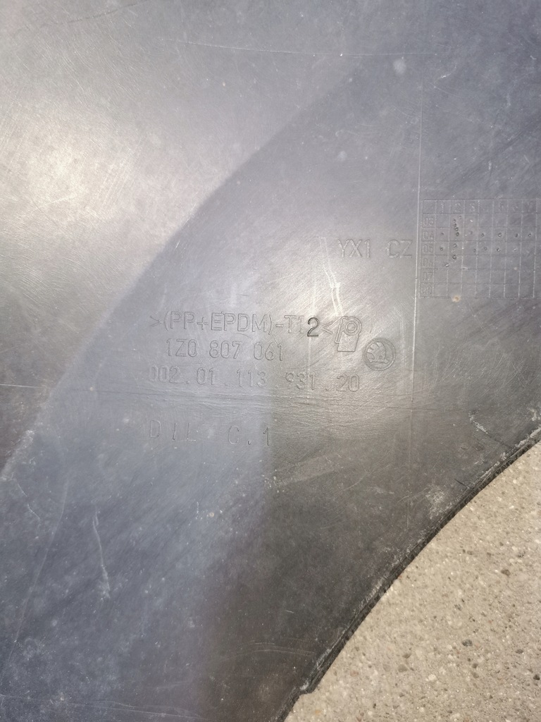 фото №10, Спойлер бампера накладка-спойлер перед skoda octavia ii 1z0