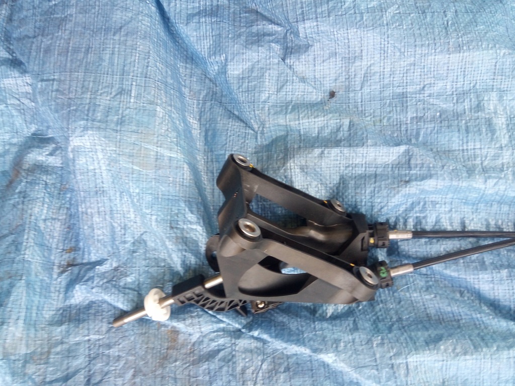 фото №4, Toyota auris i 06-09 1,6 vvti 5b тросы выборщик