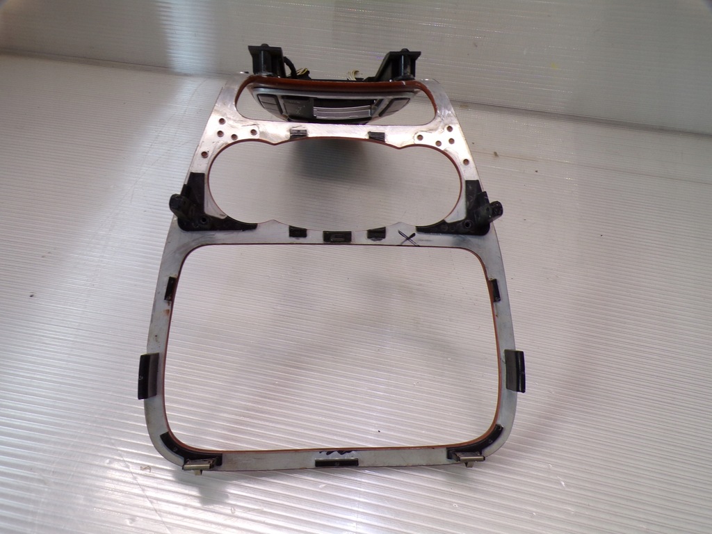 фото №5, Рамка dekor домкрата радио mercedes sl r 230