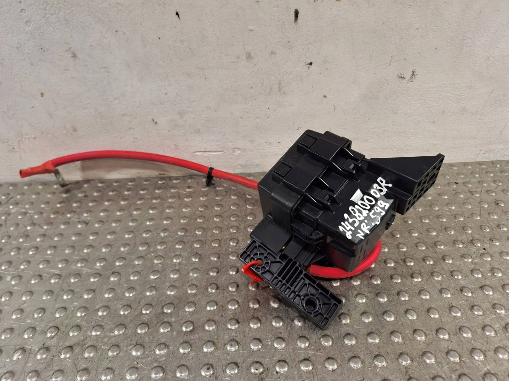 фото №1, Корпус коробка предохранителей 243820003r renault scenic iii 09-