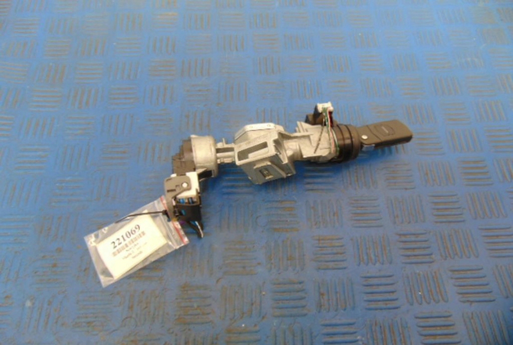 фото №3, Mazda 5 2.0d замок запалювання 3m51-3f880-ad