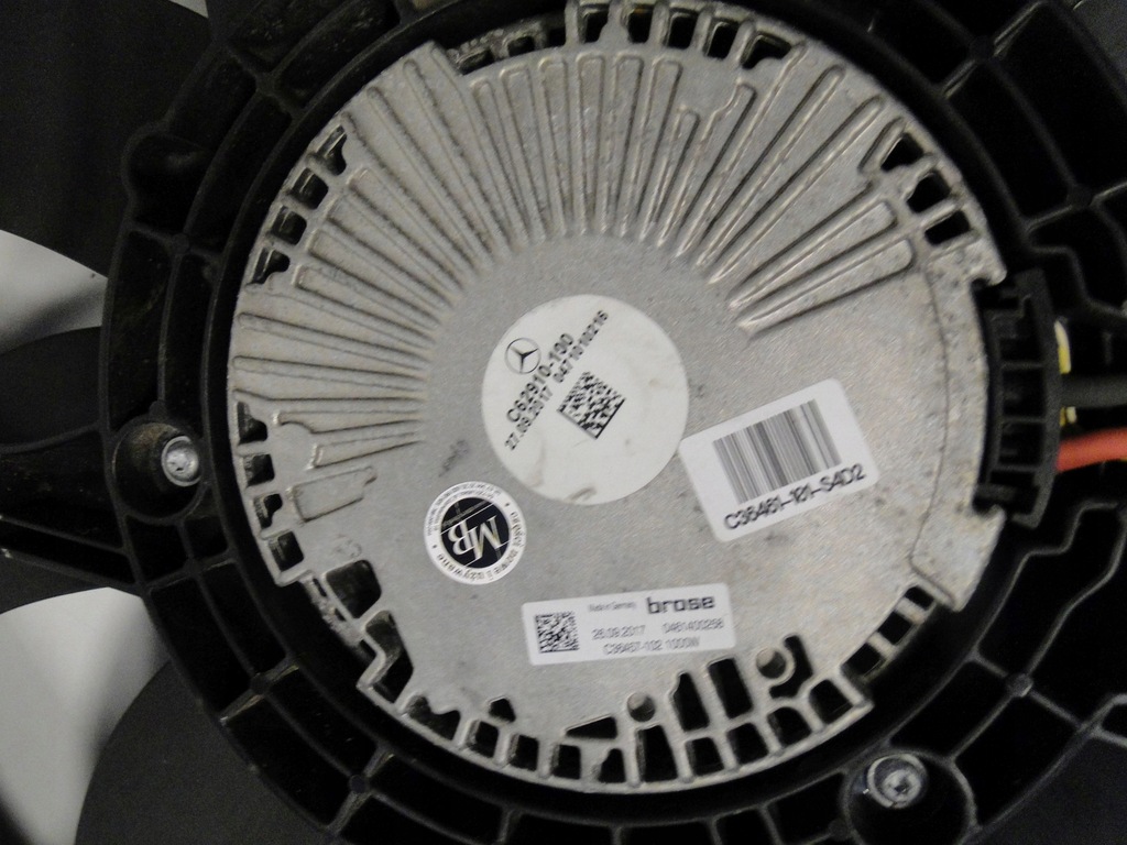 фото №8, Mercedes e klasa w213 s213 213 вентилятор радиатор вентилятор 1000 watt 63 amg