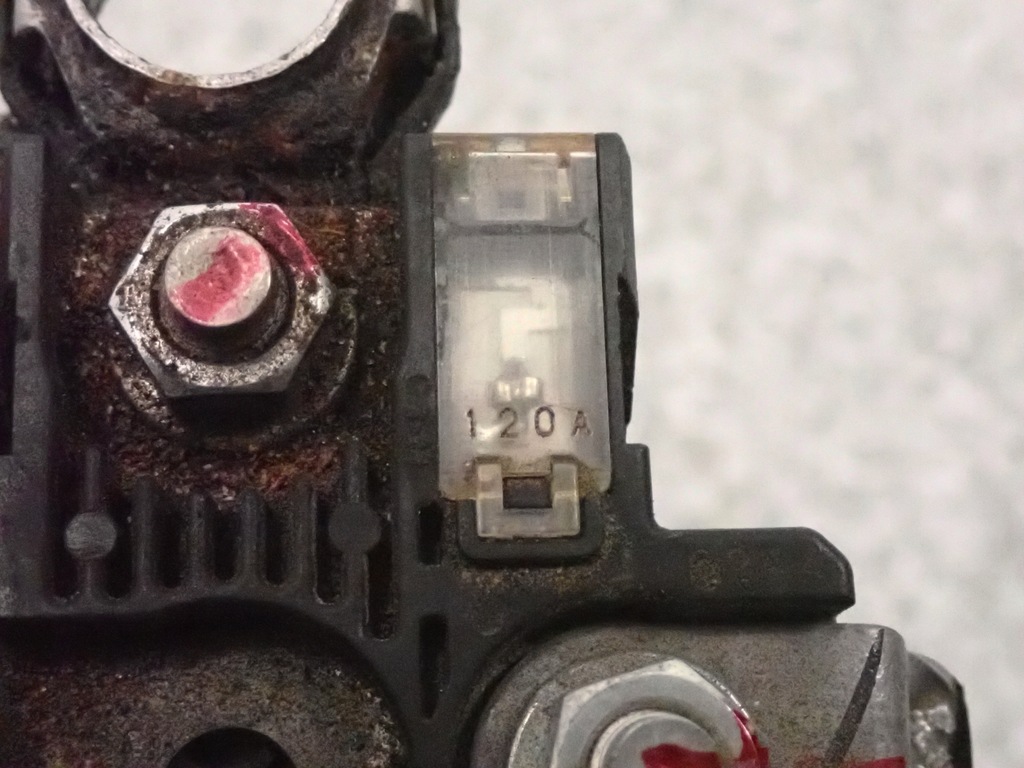 фото №5, Nissan micra k13 10- клемма плюсовая