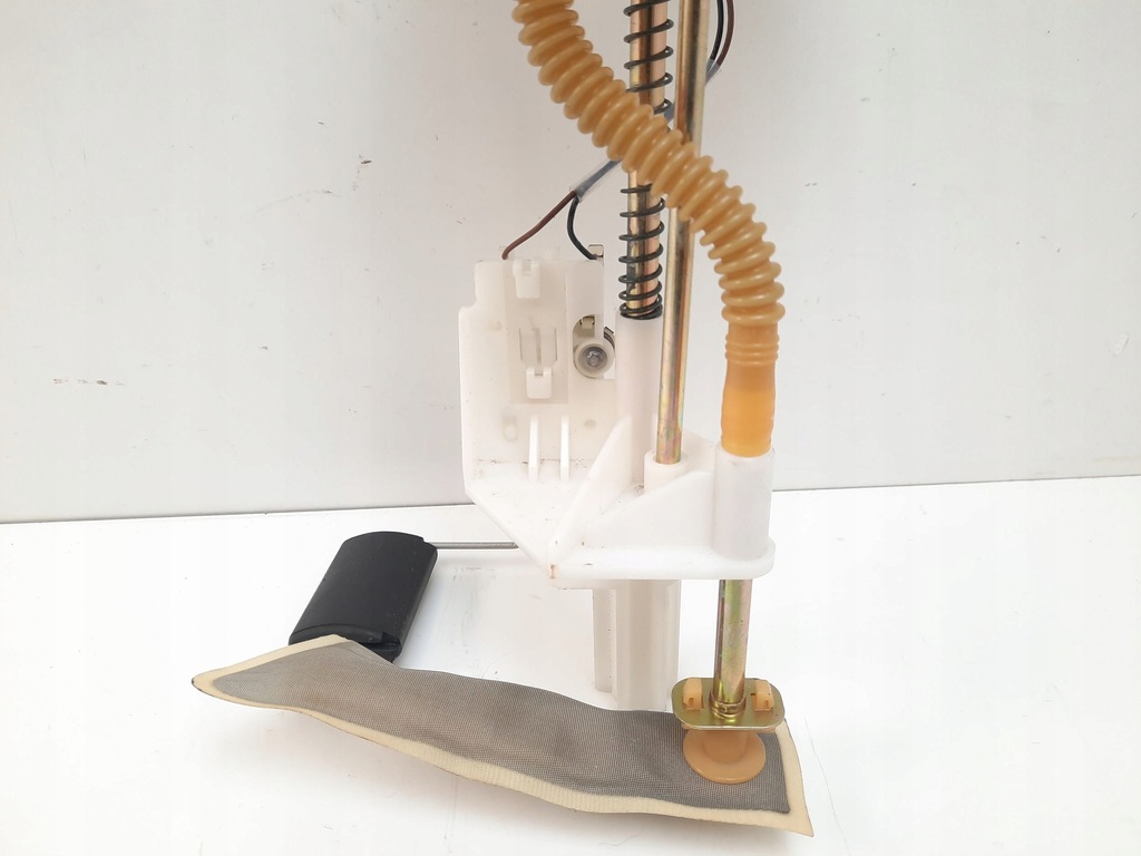 фото №11, 2006 hyundai santa fe датчик рівня пального 312302b000