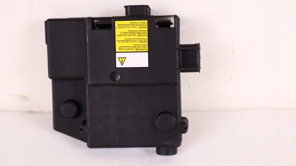 фото №1, Maserati ghibli 14- защита клеммы аккумулятор