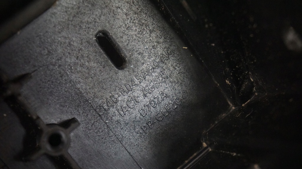 фото №12, Підлокітник бардачок ft4b-r045a90-ag ford edge ii mk2 vignale