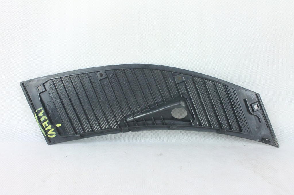 фото №6, Жабо пластиковый левая решётка mercedes w123 оригинал