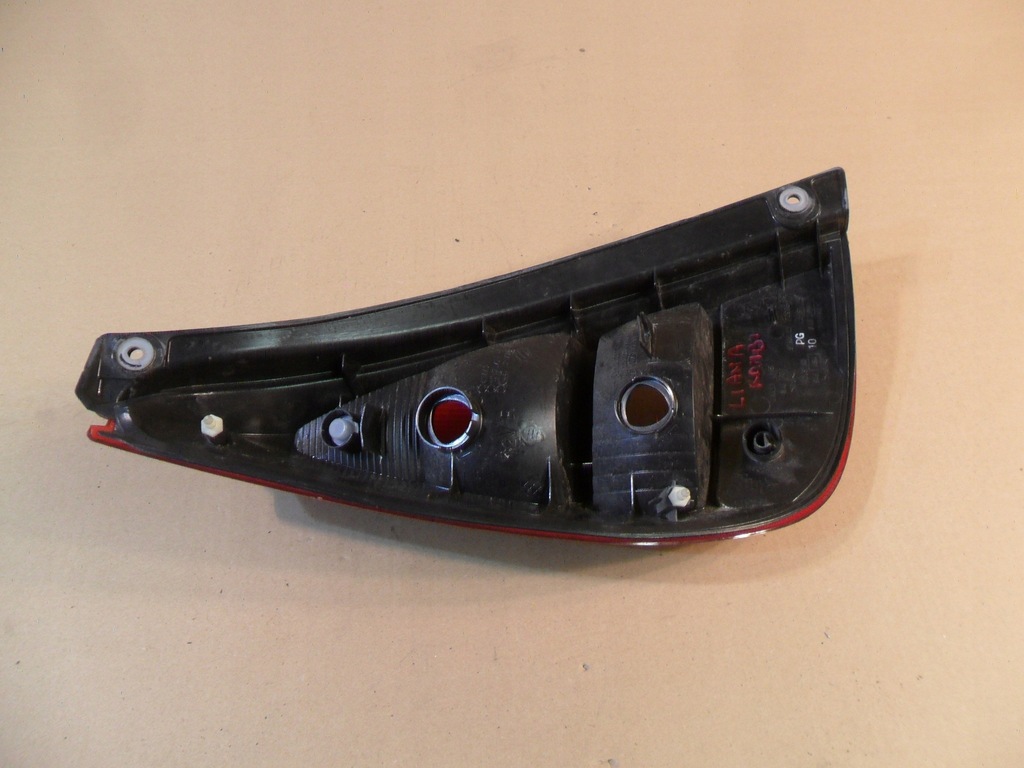 фото №15, Лампа правая задняя правый задняя suzuki liana