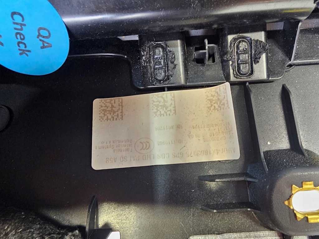 фото №6, Защита pod руль стойки audi a6 c8 4k1863075