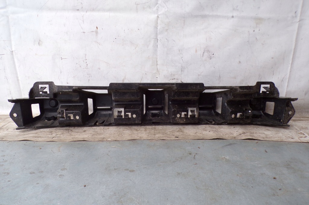 фото №6, Направляющая бампера средний задняя citroen c5 iii sedan