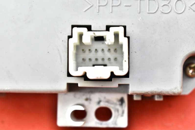 фото №8, Панель управление обдув кондиционер mazda 6 1 i gg 02-05