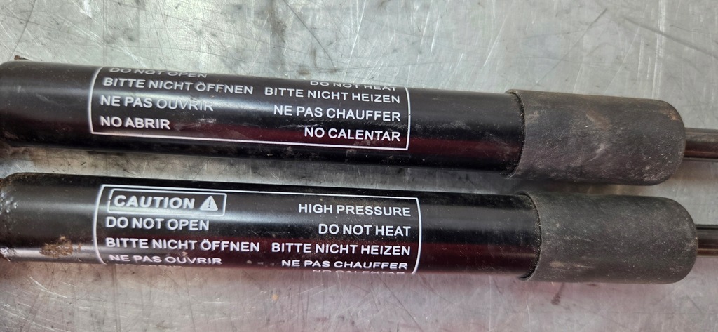 фото №8, Амортизатори капот jeep grand cherokee wj