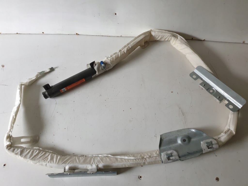 фото №1, Шторка безопасности подушка безопасности правая volvo s60 8641344