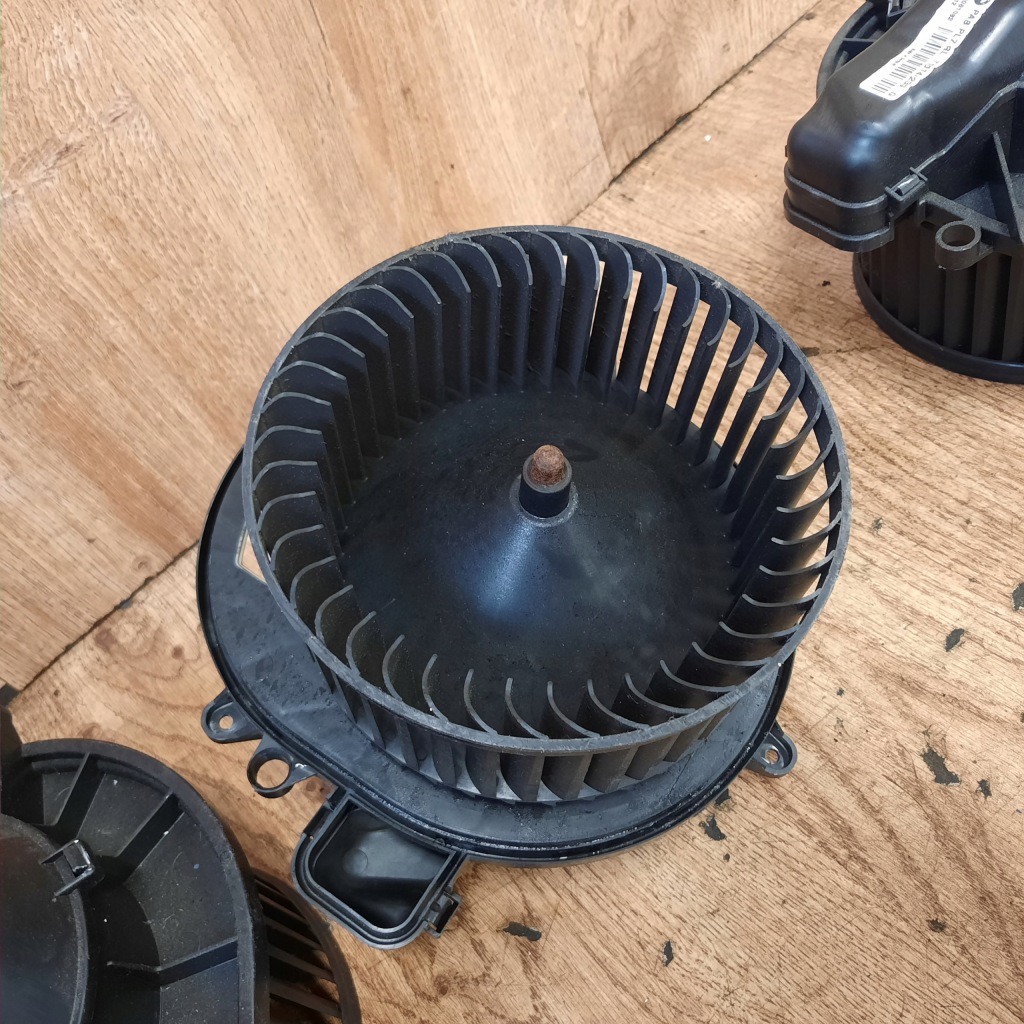 Bmw f20 вентилятор воздуходувка отопителя t1014423g с Разборки