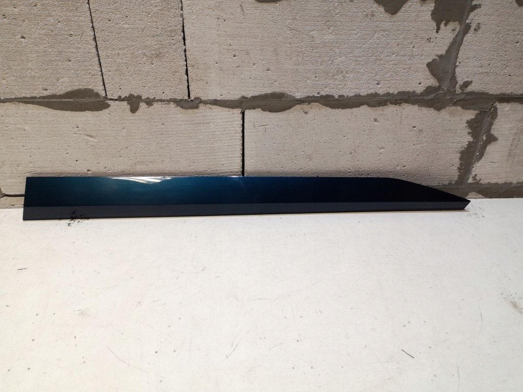 фото №1, Молдинг двері правий перед skoda superb iii 3v0