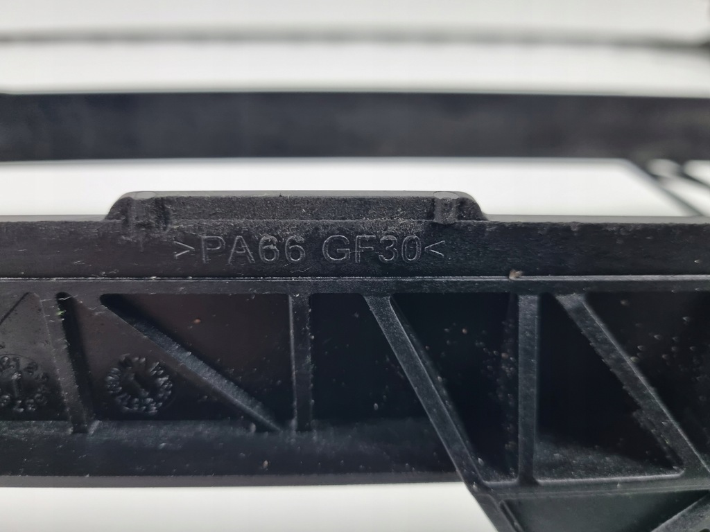 фото №8, Porsche panamera 970 рама радиатор кронштейн радиатор 97010614103