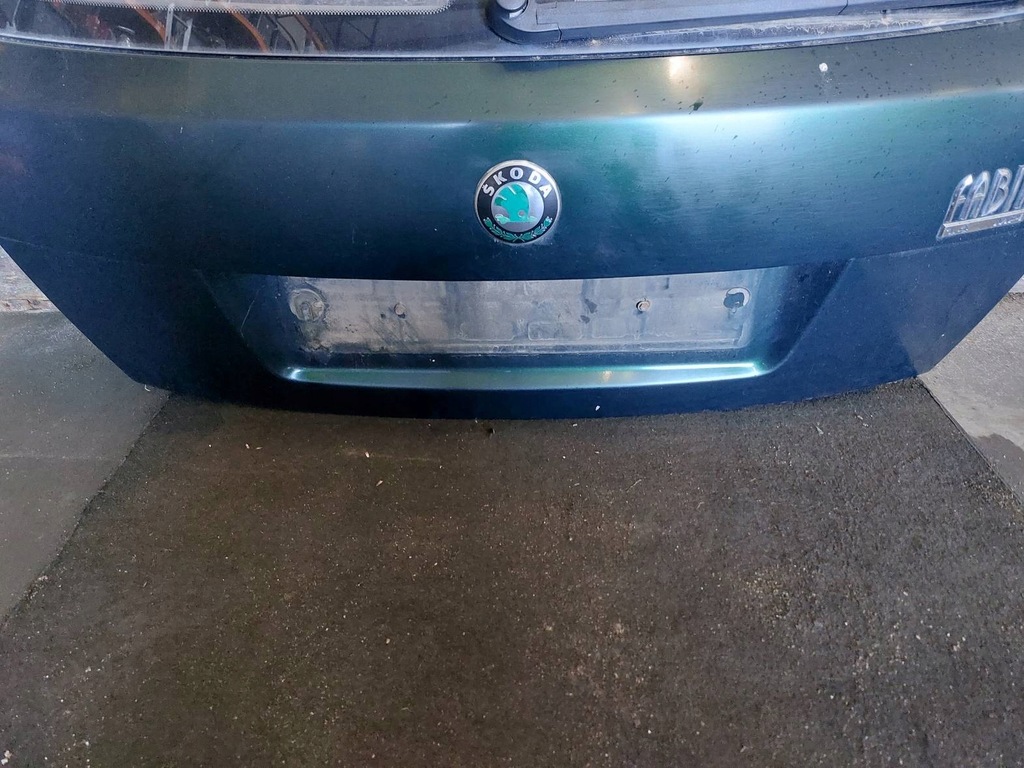 фото №10, Kompletny задня кришка багажника бампер лампа skoda fabia i 9570
