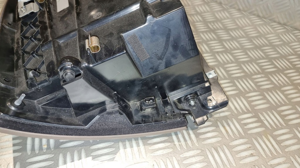 фото №15, Bmw 5 e60 e61 бардачок панелі пасажира коричневий 7034079 корпус 7034080