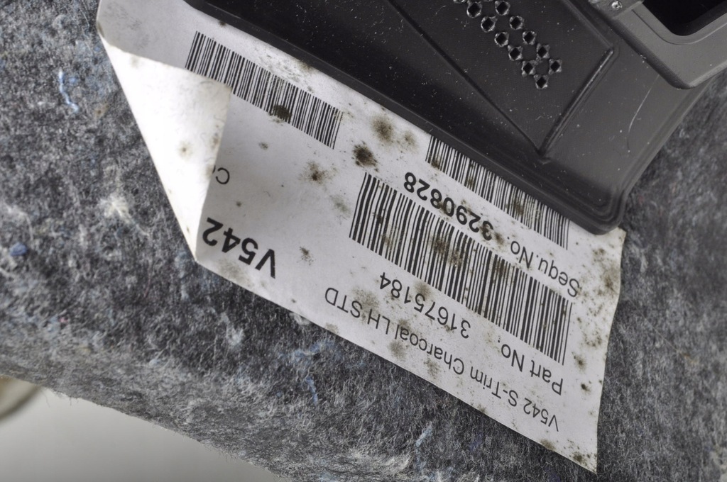 фото №6, Volvo v90 ii обшивка багажника левый kombi 31675184