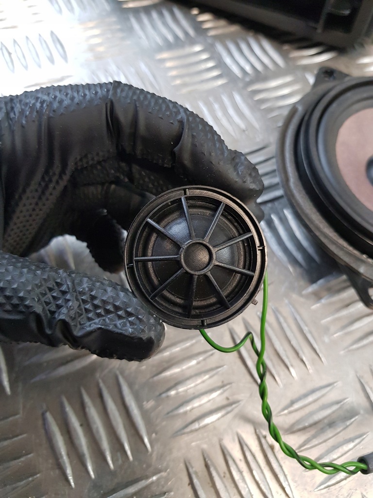 фото №13, Динамик басовый pod сиденье правый + левый i dwa динамики w дверь bmw 1 e87 04r-