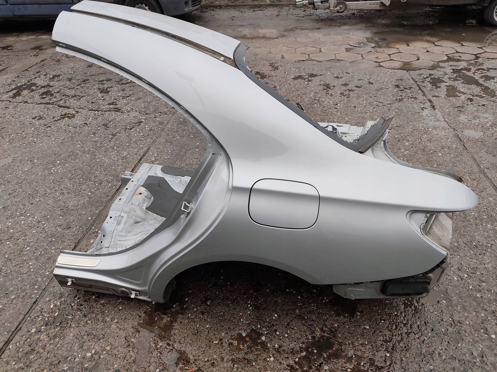 фото №1, Mercedes w117 задній лівий крила чверть 761