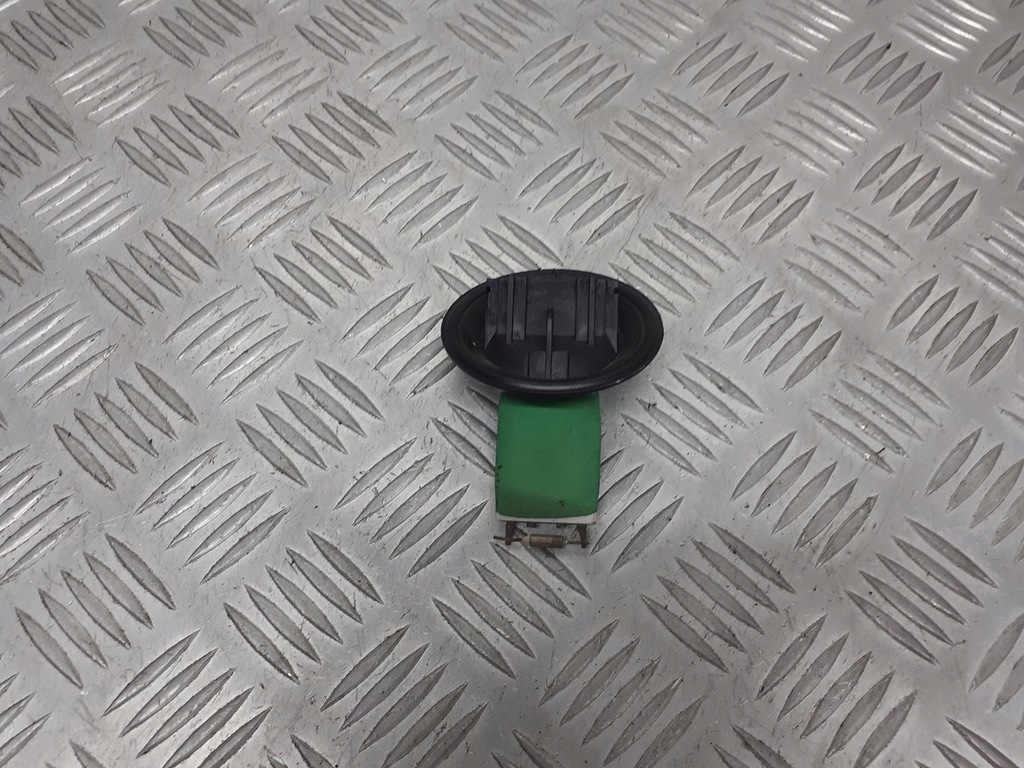 фото №1, Резистор резистор вентилятор vw polo iv 9n