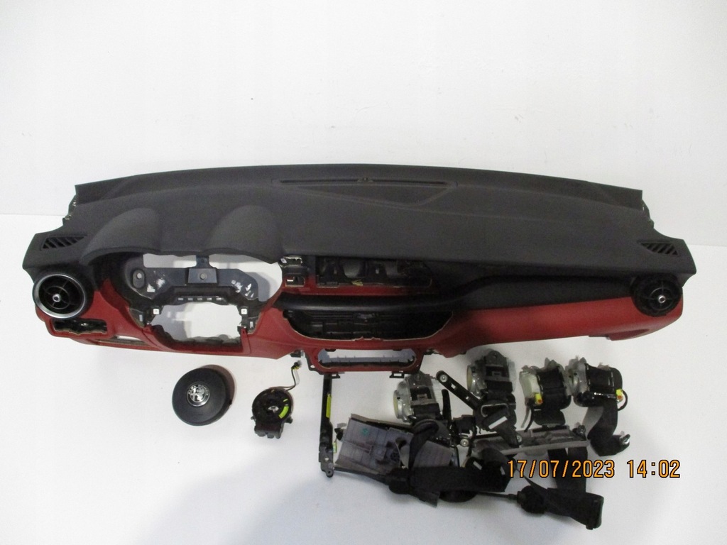 фото №4, Консоль pulpit приборная панель alfa romeo stelvio