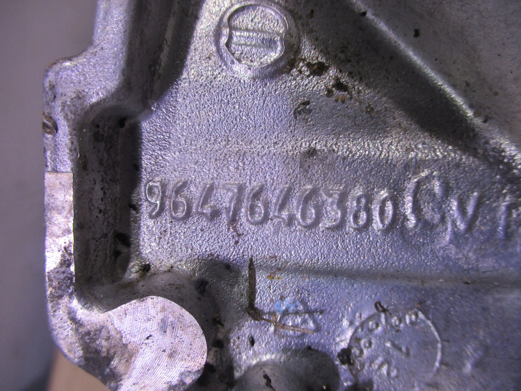 фото №5, Кронштейн подушка двигуна 9647646380 peugeot 508 1.6