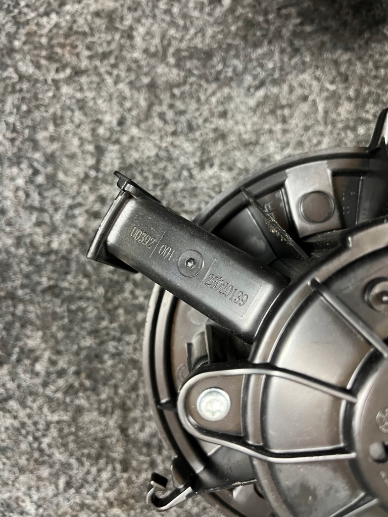 фото №7, Opel astra j iv повітродувка обдув europa 25020139