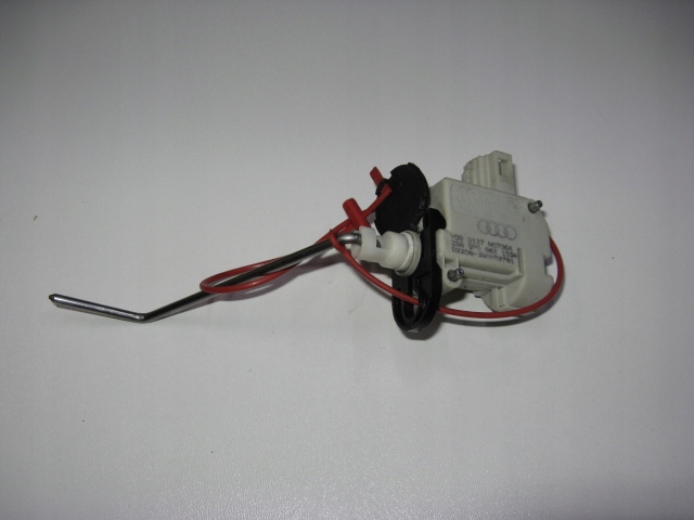 фото №1, Привід кришка заливної пального audi a3 8p lift