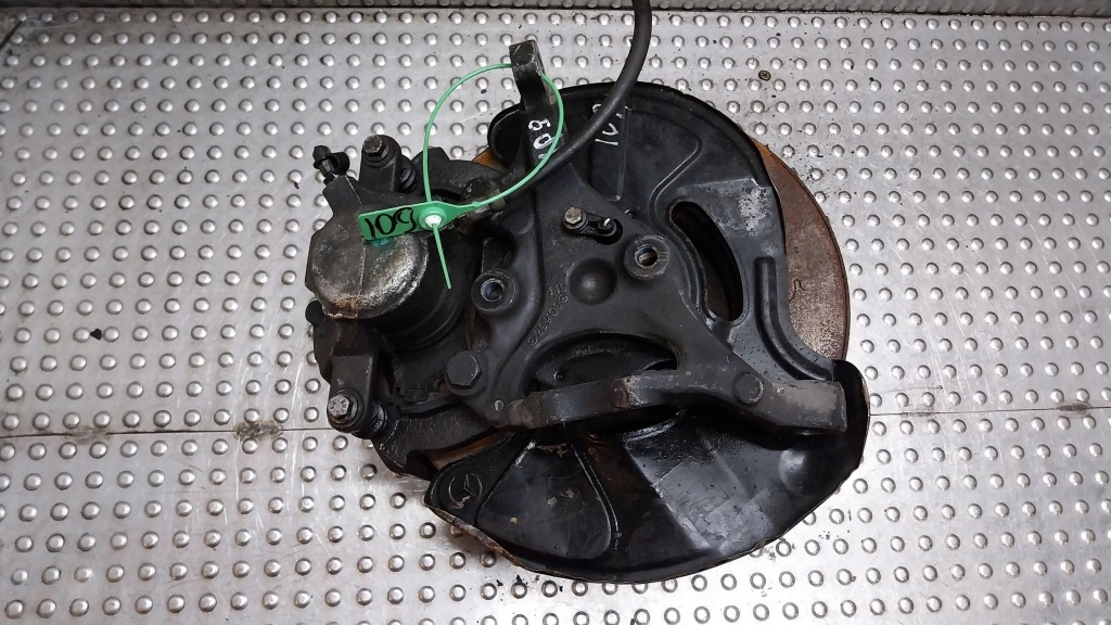 фото №3, Поворотный кулак ступица суппорт левый перед 20900 mercedes w203 w209 slk r171 2.2cdi