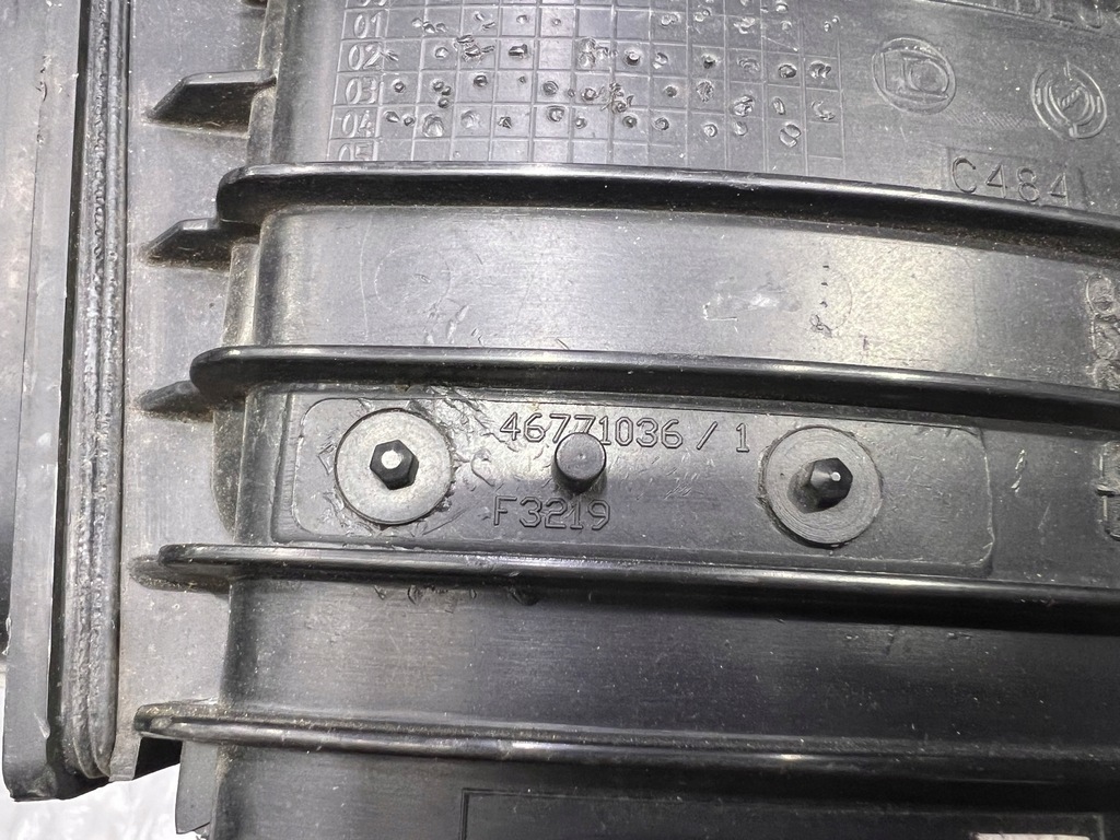 фото №3, Alfa romeo корпус фильтра воздуха 46771036