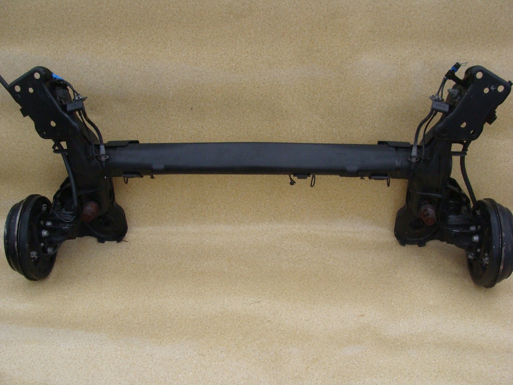 фото №1, Балка oś задня peugeot 207 барабан !!