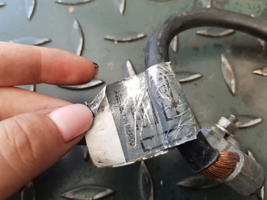 Клема супорт мінусовий акумулятор кузов bmw x5 e53 дорестайлінг Зі Шроту