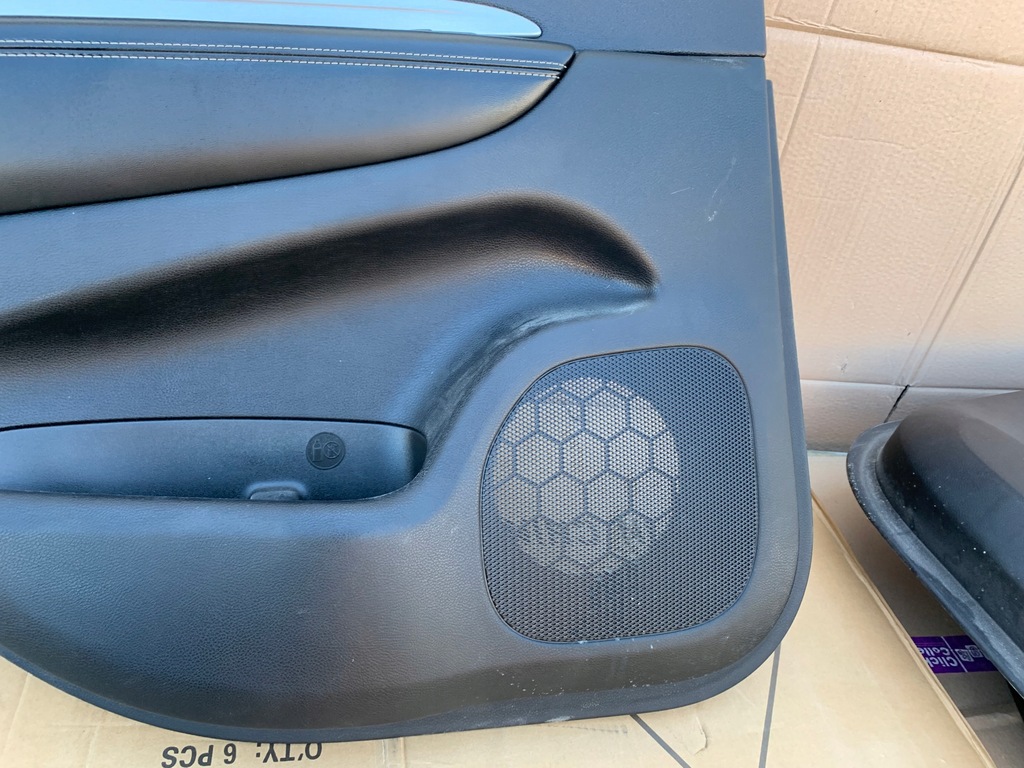 фото №9, Обшивка двері лівих задня dodge durango 3.6 16-