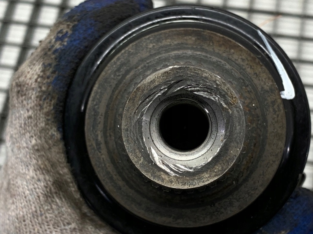 фото №4, Привідний вал лівий перед mercedes gle a1673308501 2.0 269km шарнір