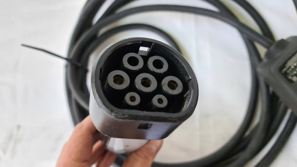 фото №3, Tesla 3 блок живлення зарядний пристрій кабель