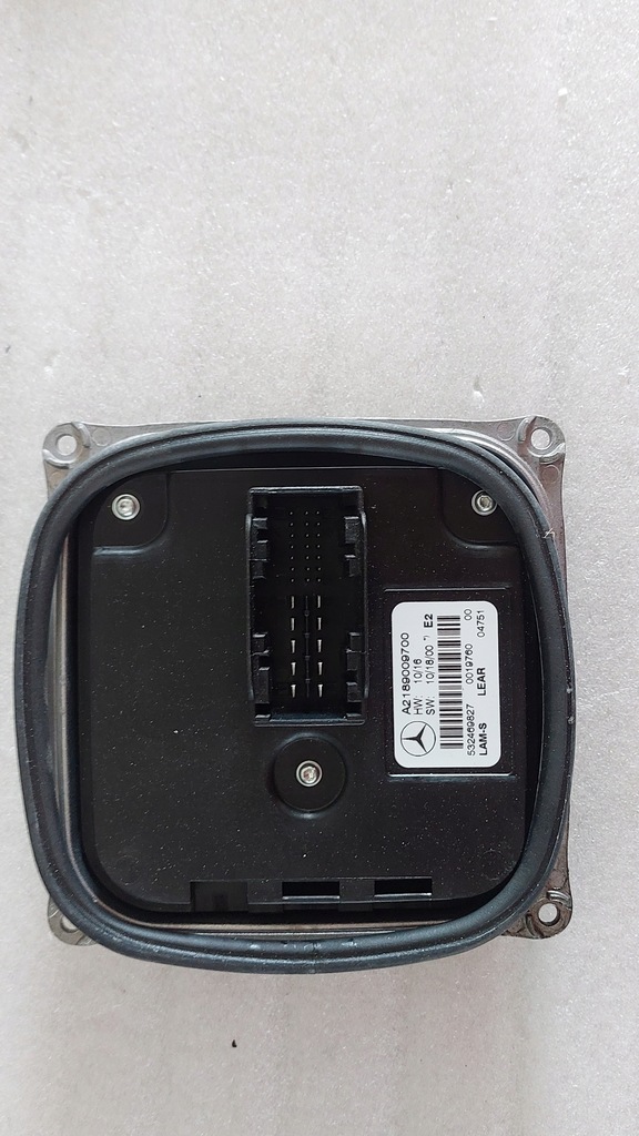 фото №1, Mercedes cls w218 преобразователь a2189009700