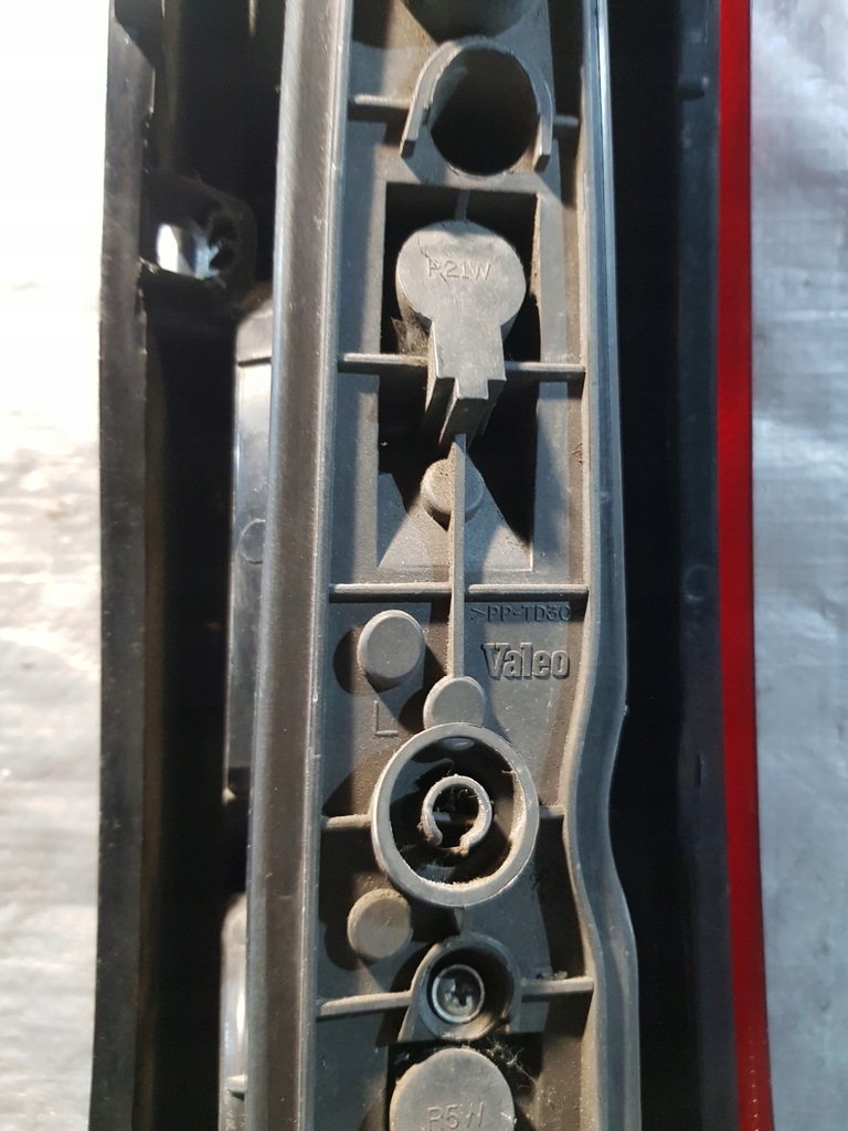 фото №13, Opel meriva a задня лампа ліва eu