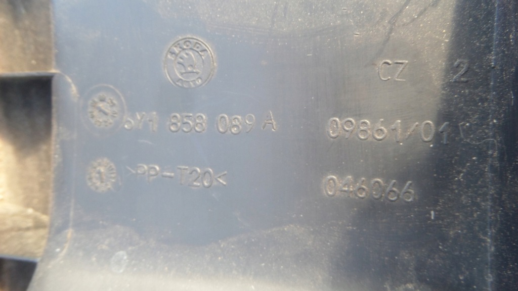 фото №4, Панель рамка радіо skoda fabia i 6y1858089a