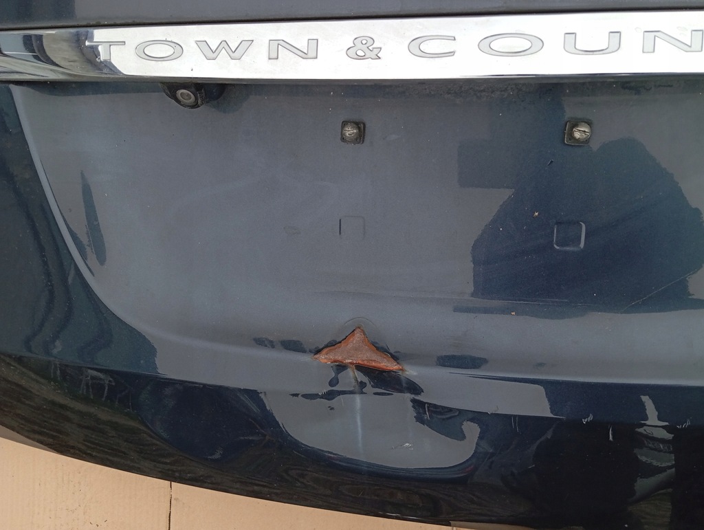 фото №10, Chrysler town country 11- крышка багажника задняя задняя комплектная par