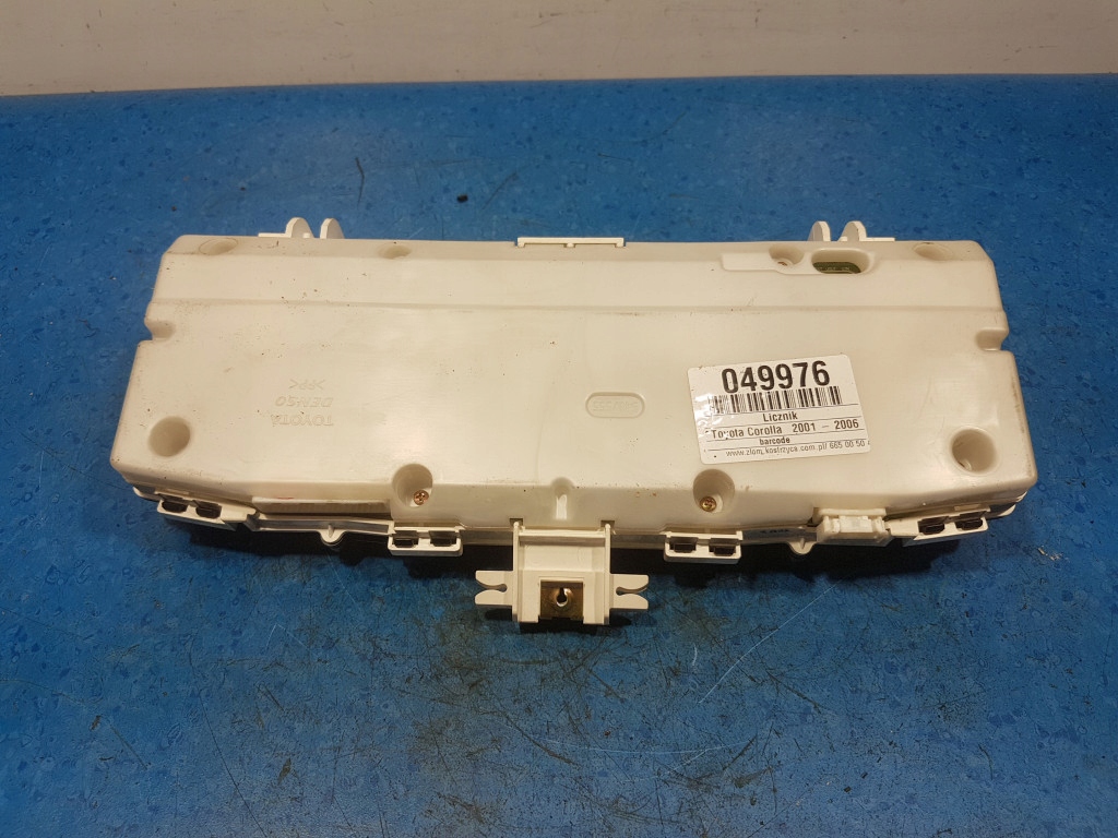 фото №10, Toyota corolla i verso 1.6 счетчик 83800-13110