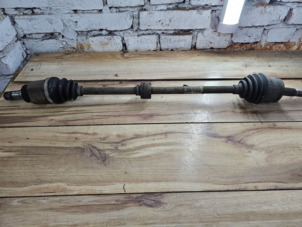 фото №1, Приводной вал правая colt vi z30 1.1 mr980748