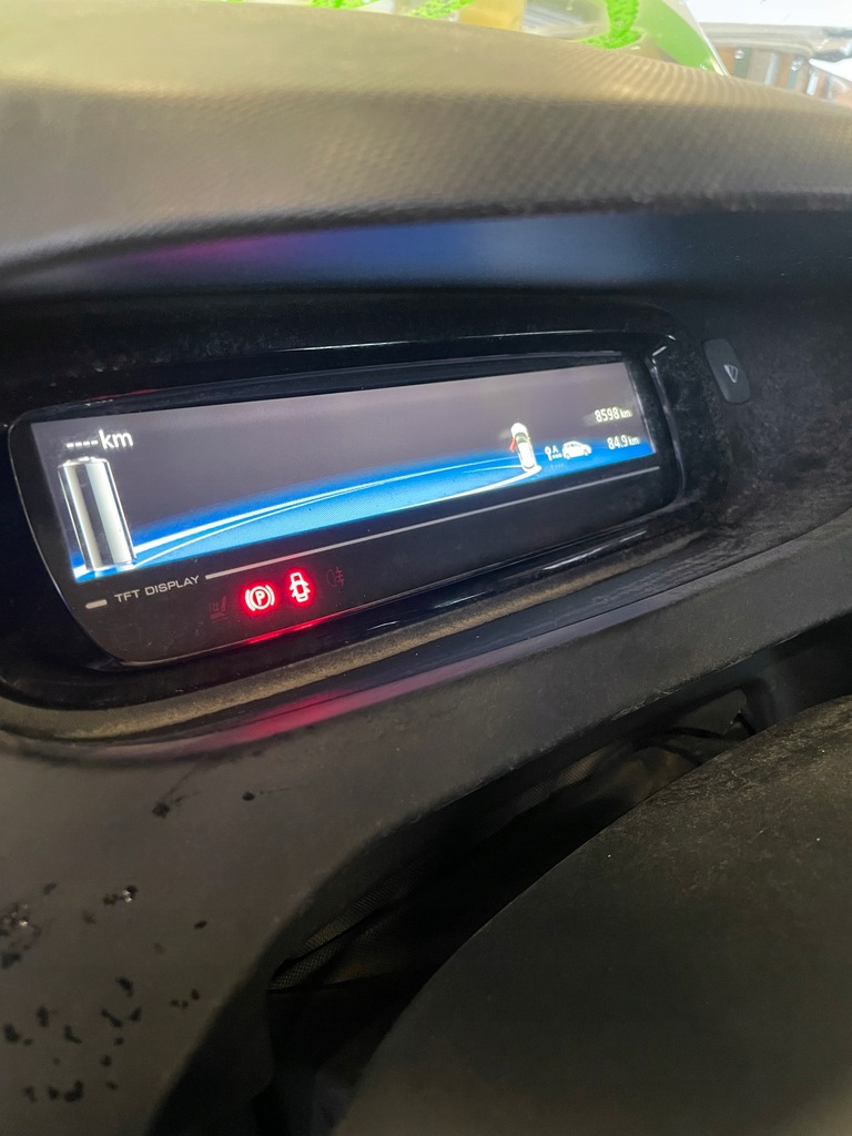 фото №9, Renault zoe правая поворотный кулак амортизатор ступица