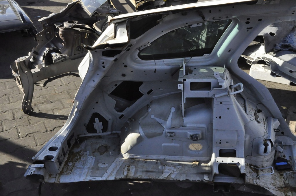 фото №12, Opel insignia a kombi чверть крила лівий задня задній