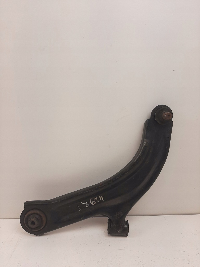 фото №1, 2005 renault modus важіль передній нижній 8660005382