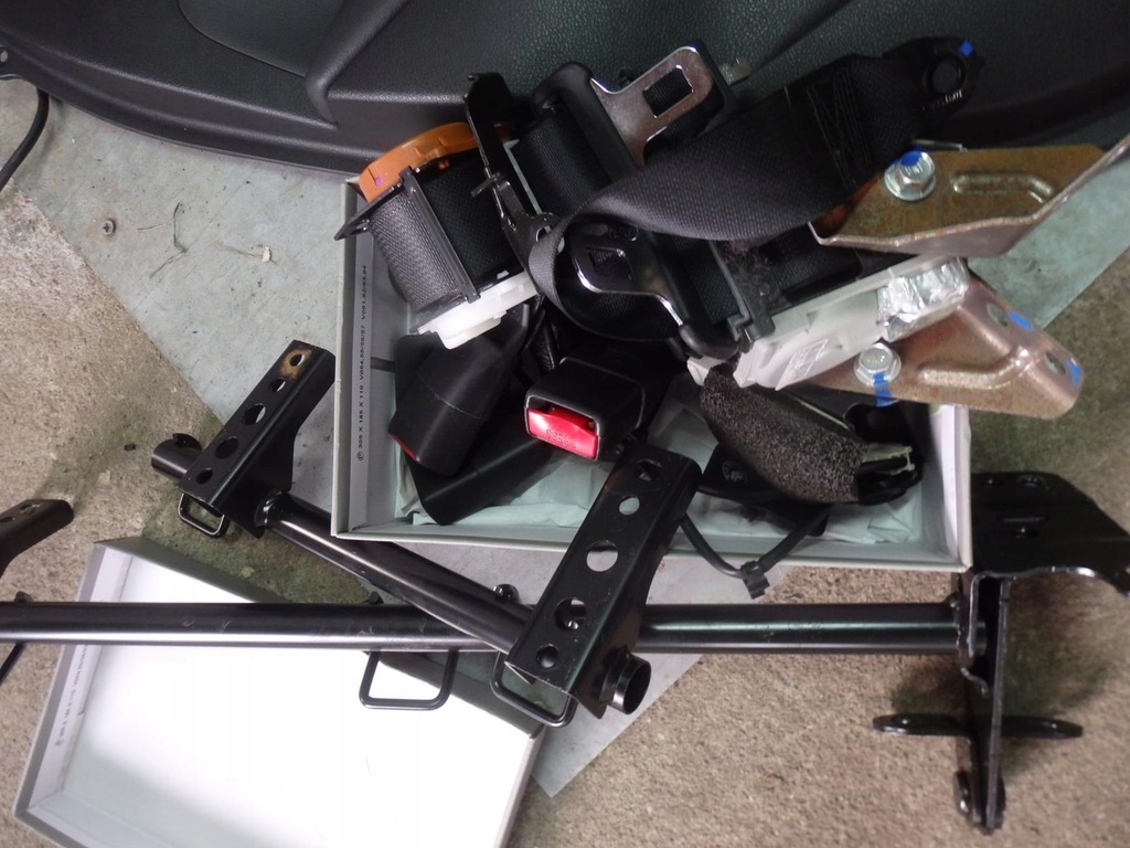 фото №14, Сиденья заднее сиденье кожа подогрев подушка безопасности suzuki sx4 s-cross 2013-