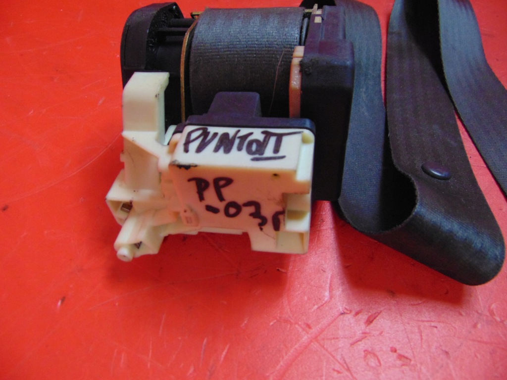 Fiat punto 2 2 5 дверь 5d ремень безопасности правый  перед передний Цена