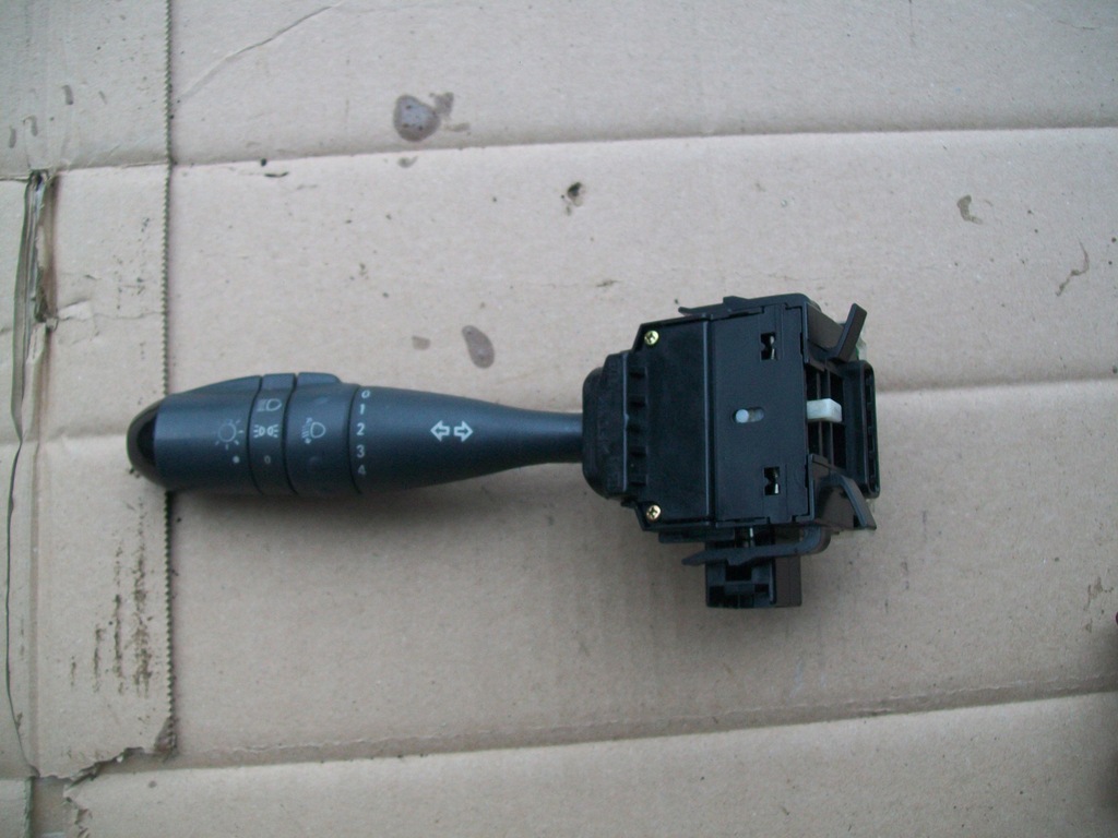 фото №1, Перемикач світла оригінал smart forfour 454