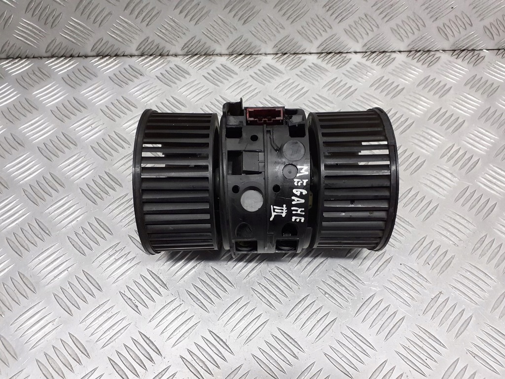 фото №1, Вентилятор обдув renault megane iii t1009074b